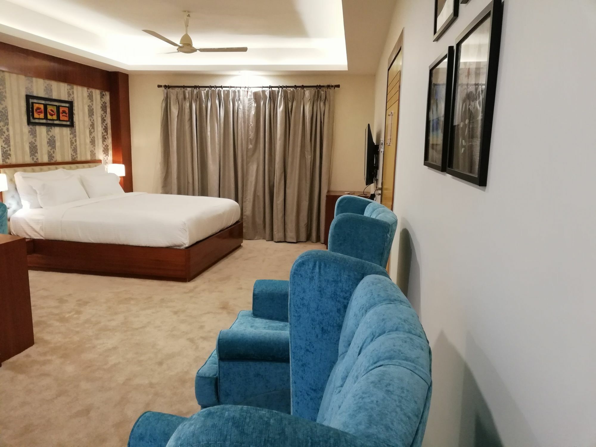 Emirates Kolkata