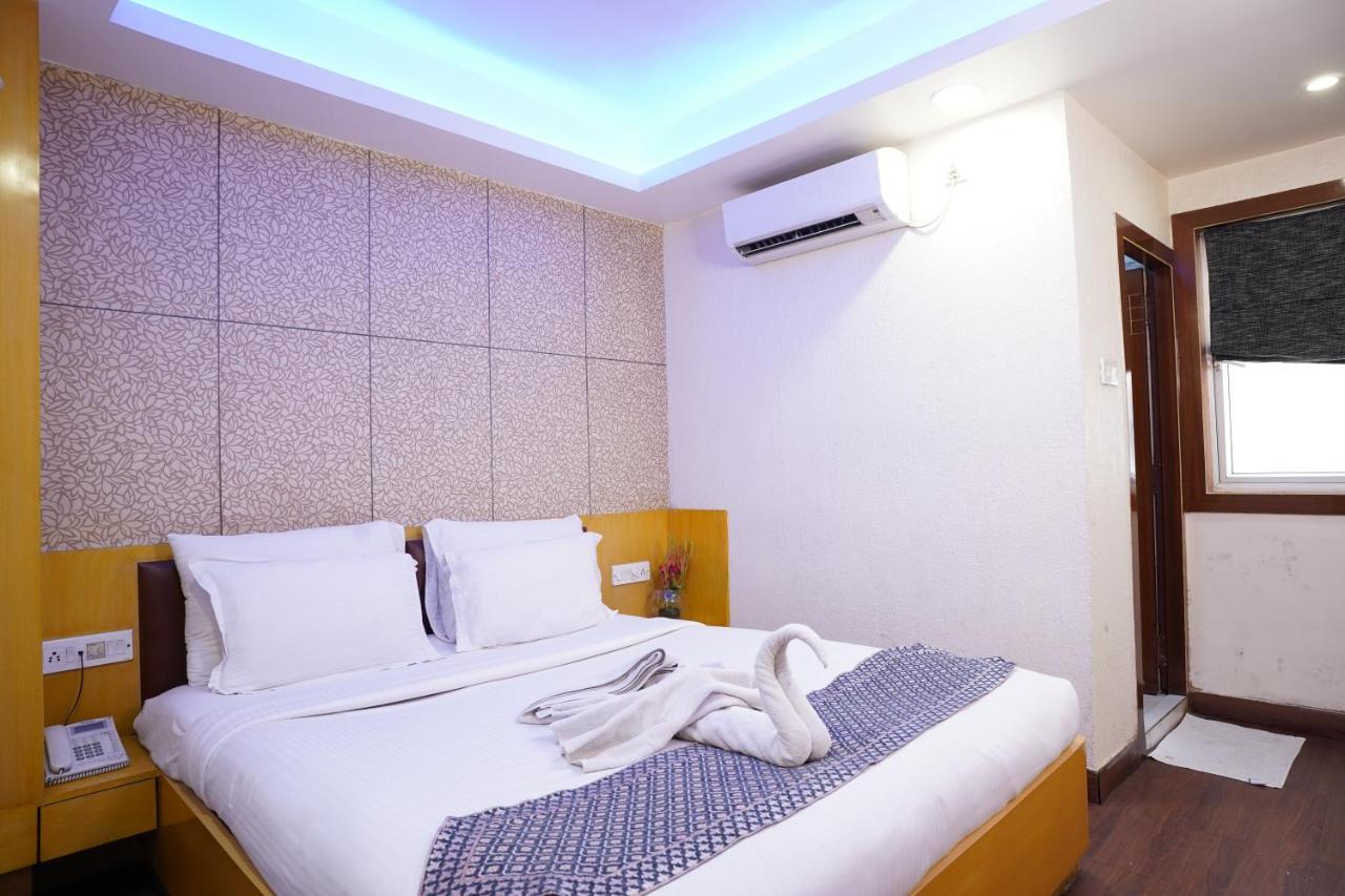 Hotel Emirates 2*