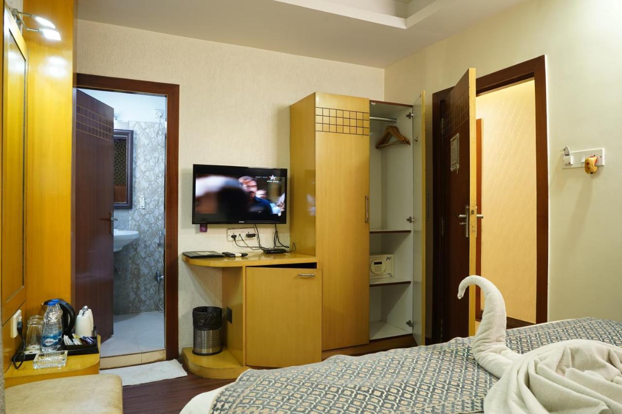 Hotel Emirates 2*