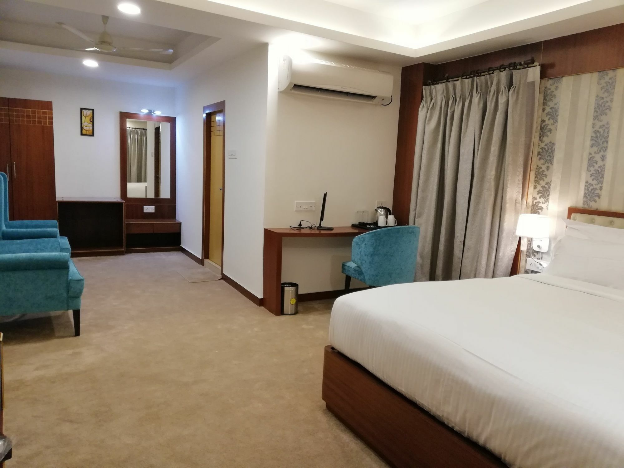 Emirates Kolkata